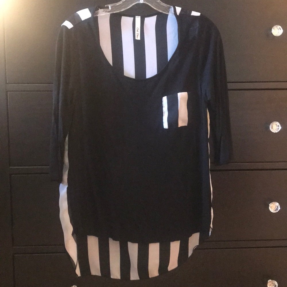 3/4 Sleeve Black & White High/Low Blouse